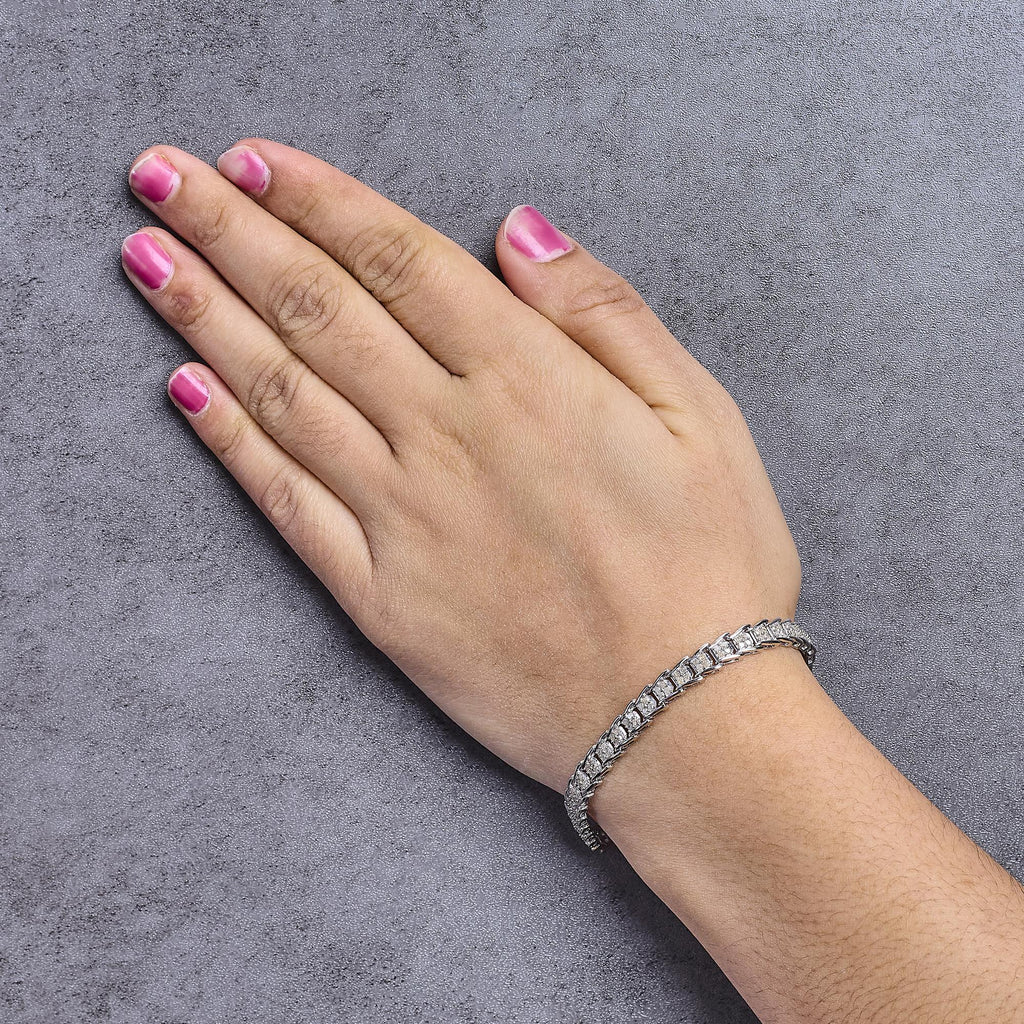 Fan-Shaped Chevron Diamond Tennis Bracelet – .925 Sterling Silver, 2.0 cttw