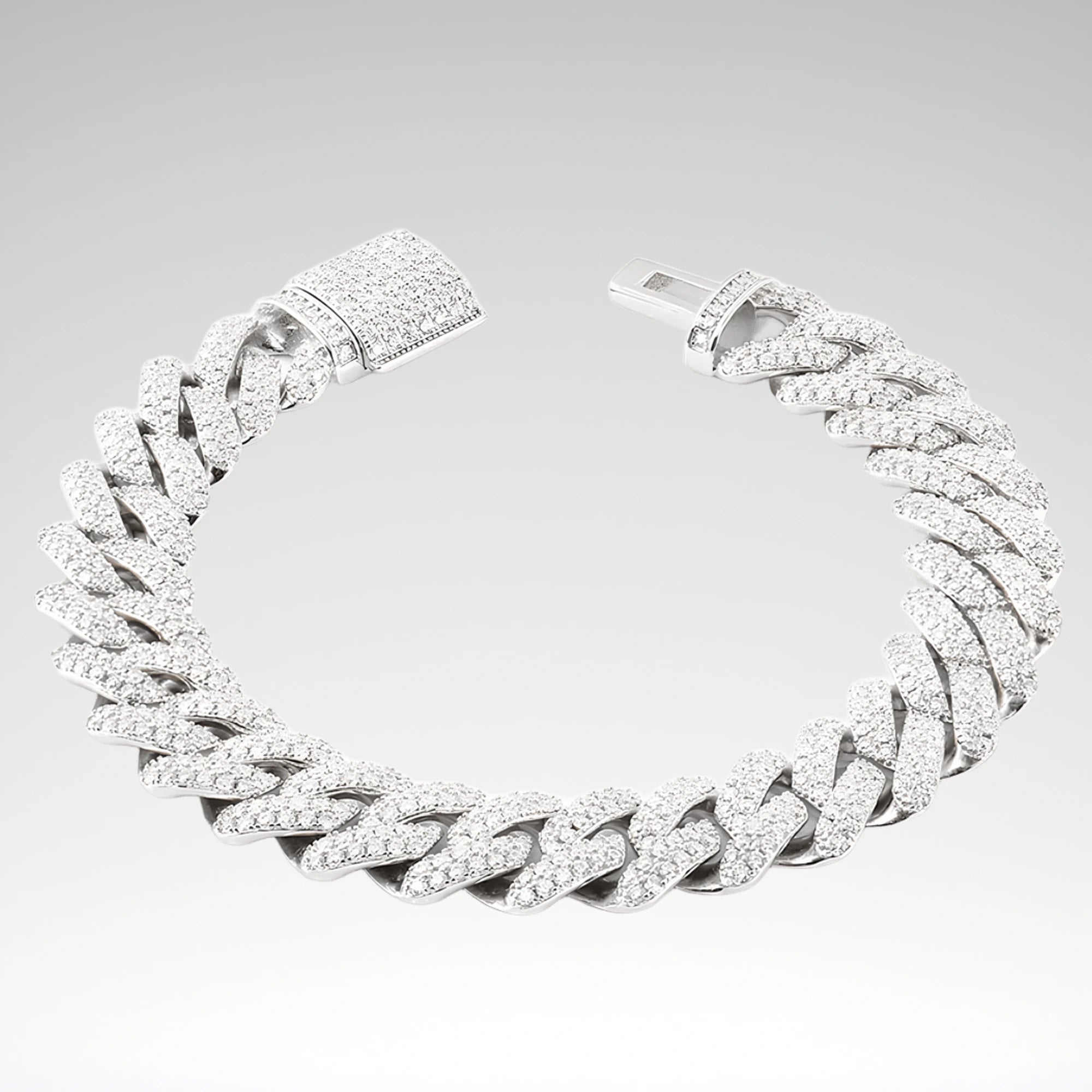 Men's Cuban Link Moissanite Bracelet